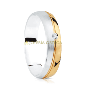 Anillo bicolor con diamante incrustado