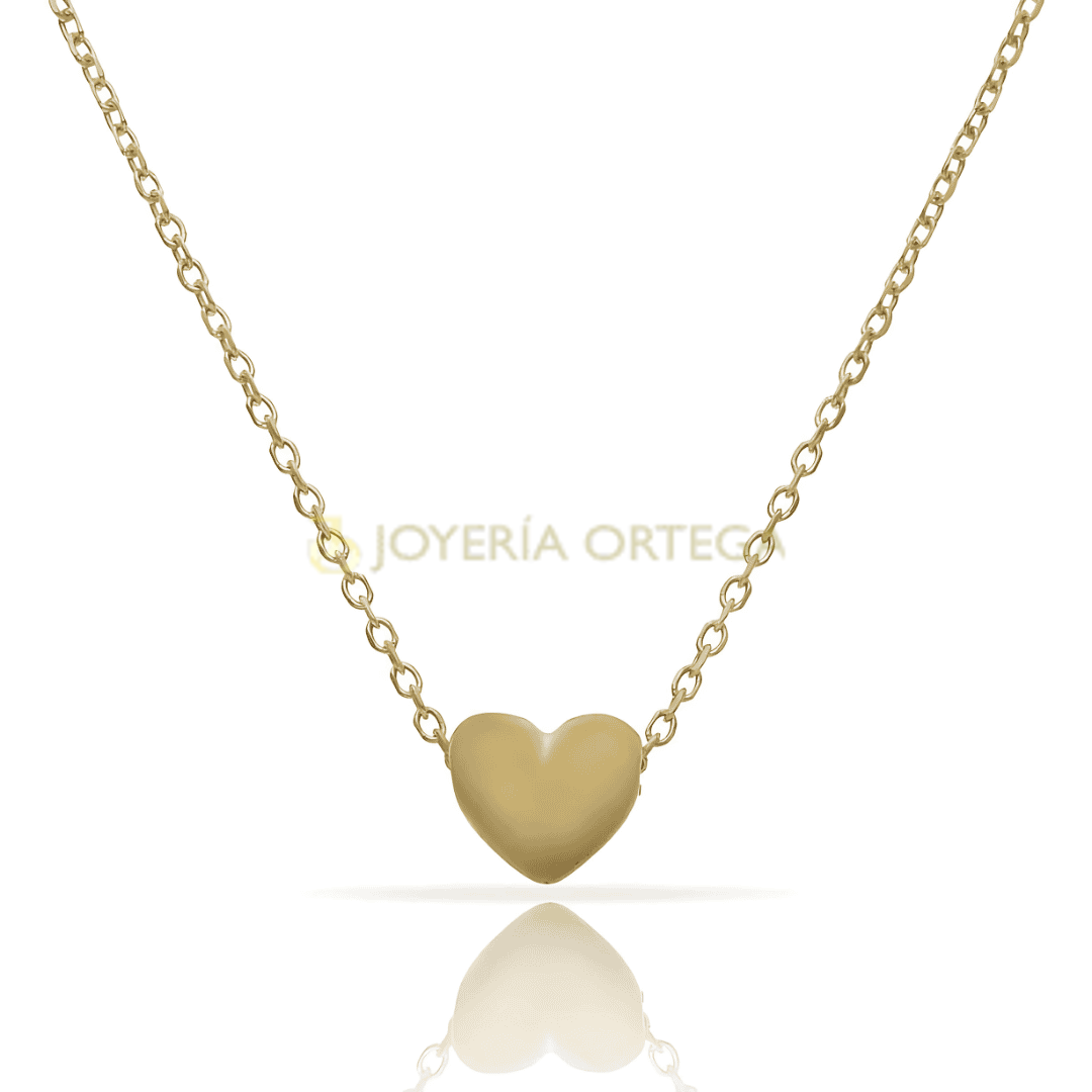 Collar de oro con colgante de corazón