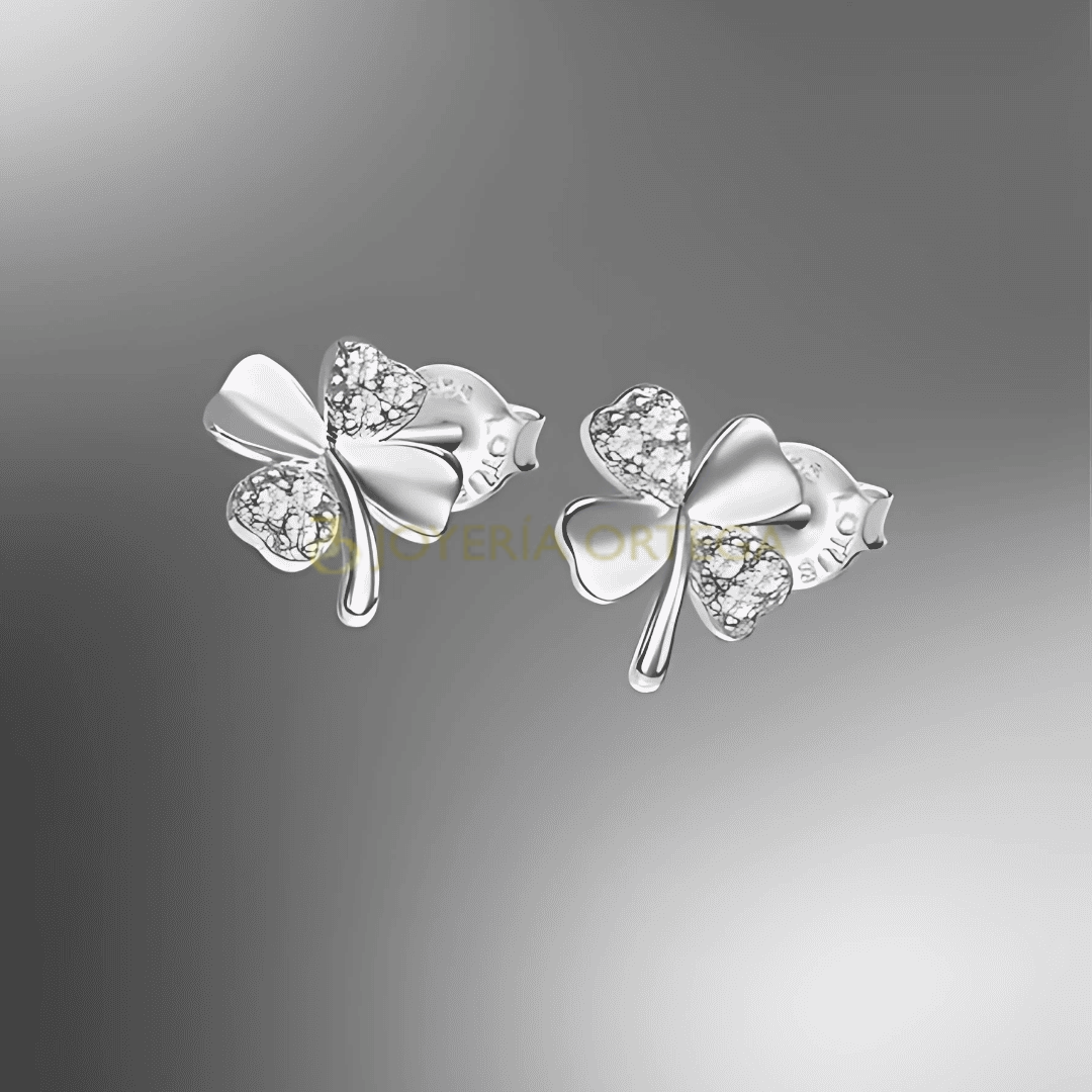 Pendientes trébol plata con diamantes