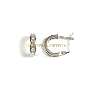 Pendientes de plata con diseño geométrico