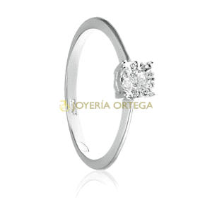 Anillo de compromiso de diamante brillante
