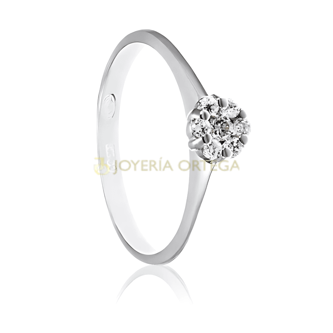 Anillo de compromiso con diamantes