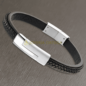 Brazalete cuero negro con cierre metálico